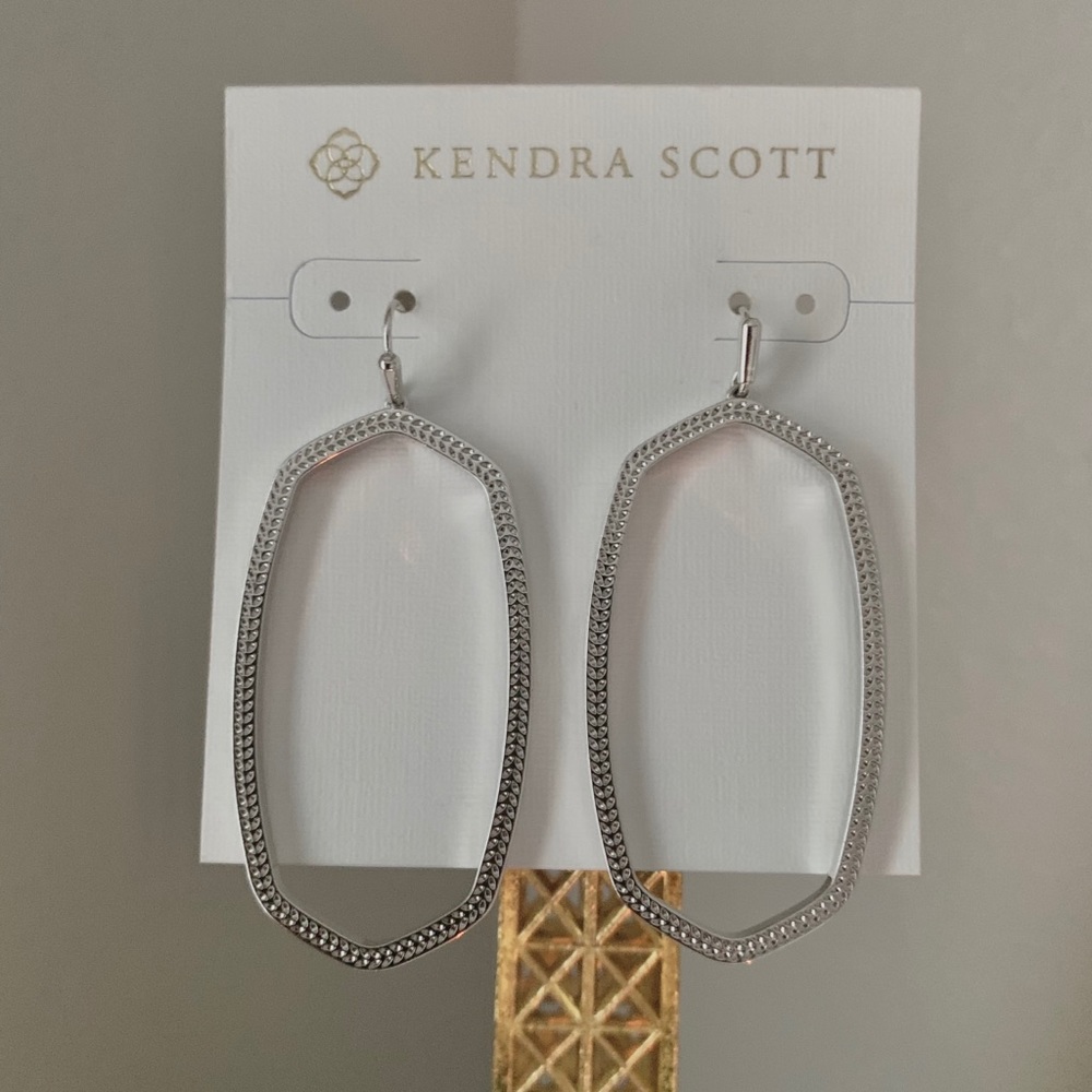 KENDRA SILVER DANIELLE OPEN FRAME EARRINGS